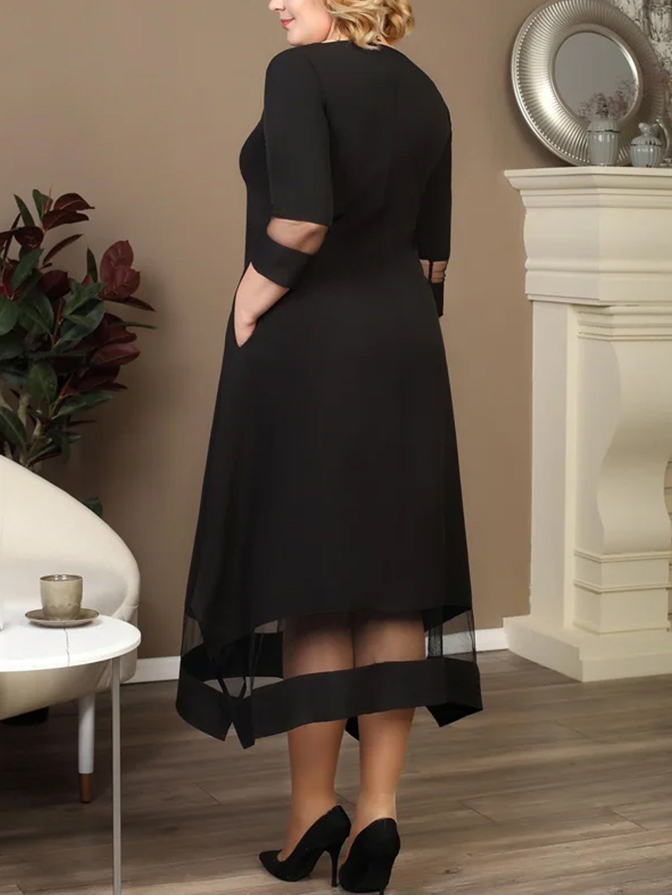 Rochie midi cu croiala ampla, maneci cu detalii contrastante si terminatie din voal, Mara