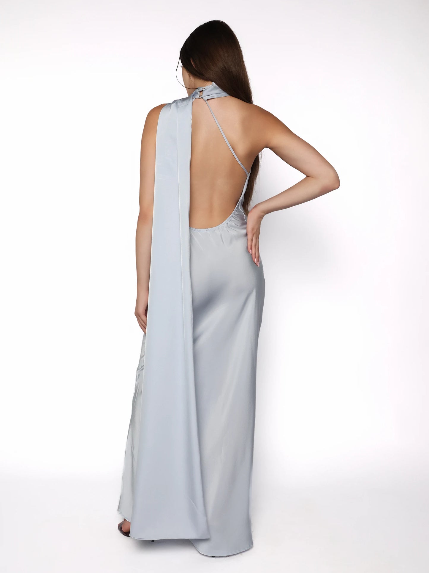 Rochie lunga satinata cu detaliu tip esarfa fluida, Alma