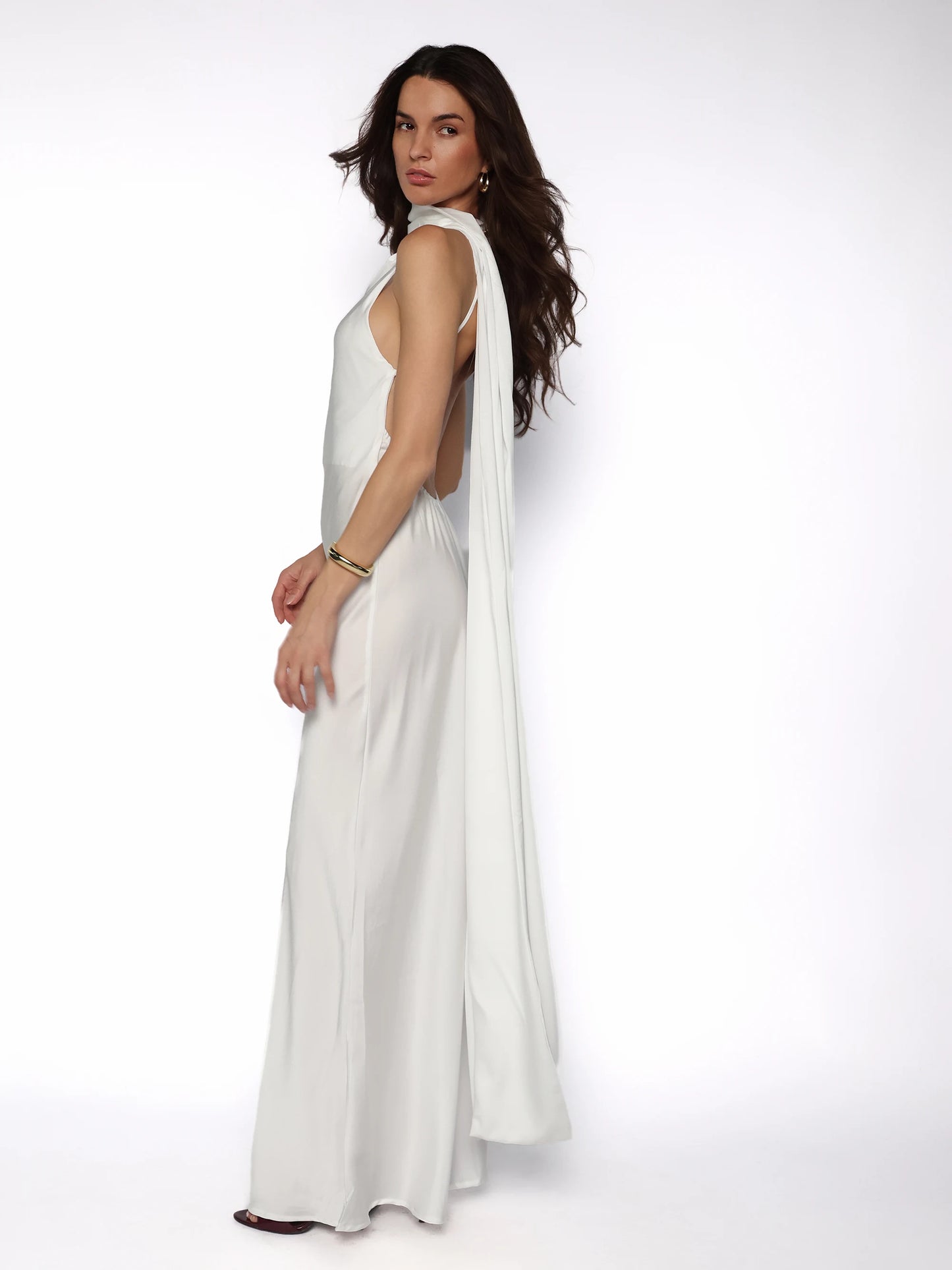 Rochie lunga satinata cu detaliu tip esarfa fluida, Alma