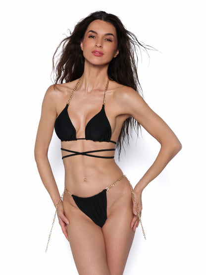 Costum de baie cu lanturi aurii, Ivana