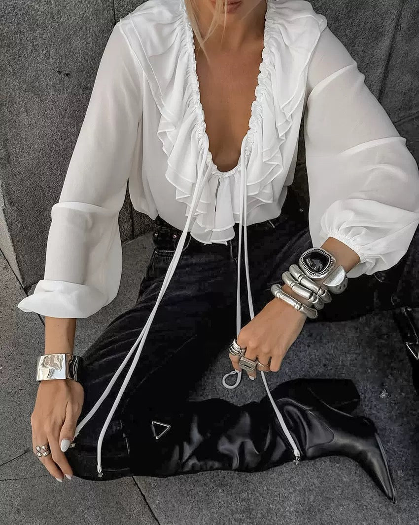 Bluza cu volane, Nadine