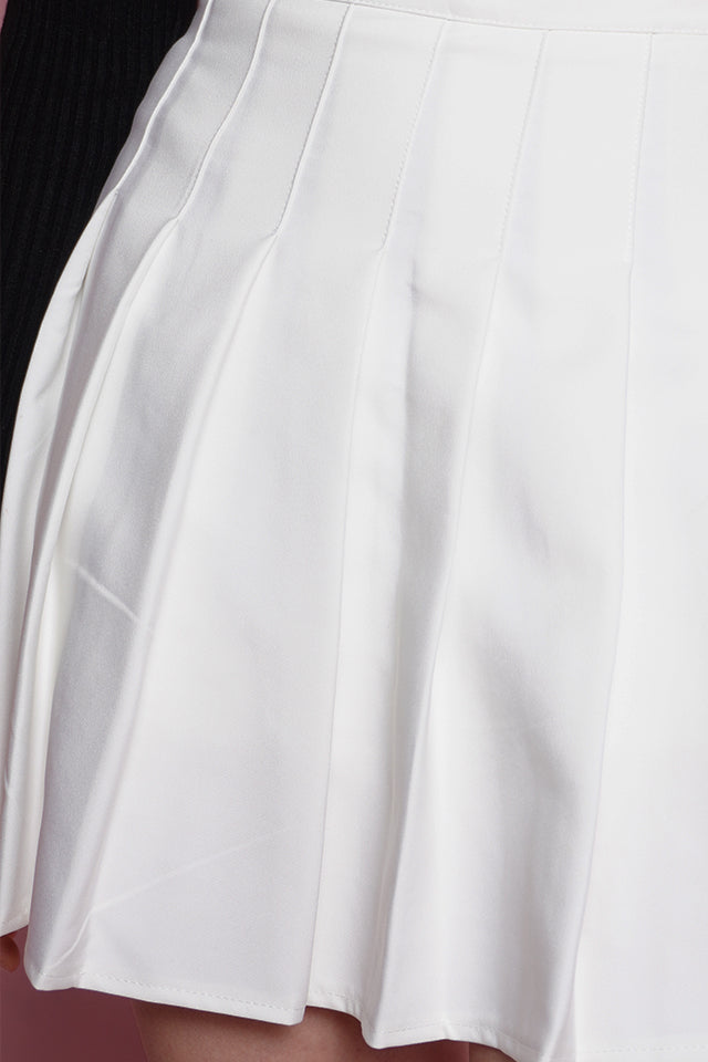 Fusta pantalon alba plisata